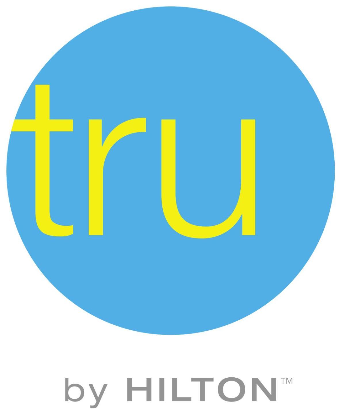 Tru By Hilton Madison East Hotel Exterior photo